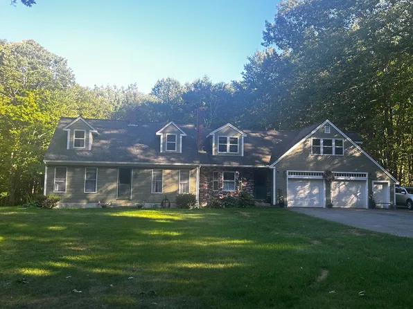 15 Crockett Road, Gorham, ME 04038