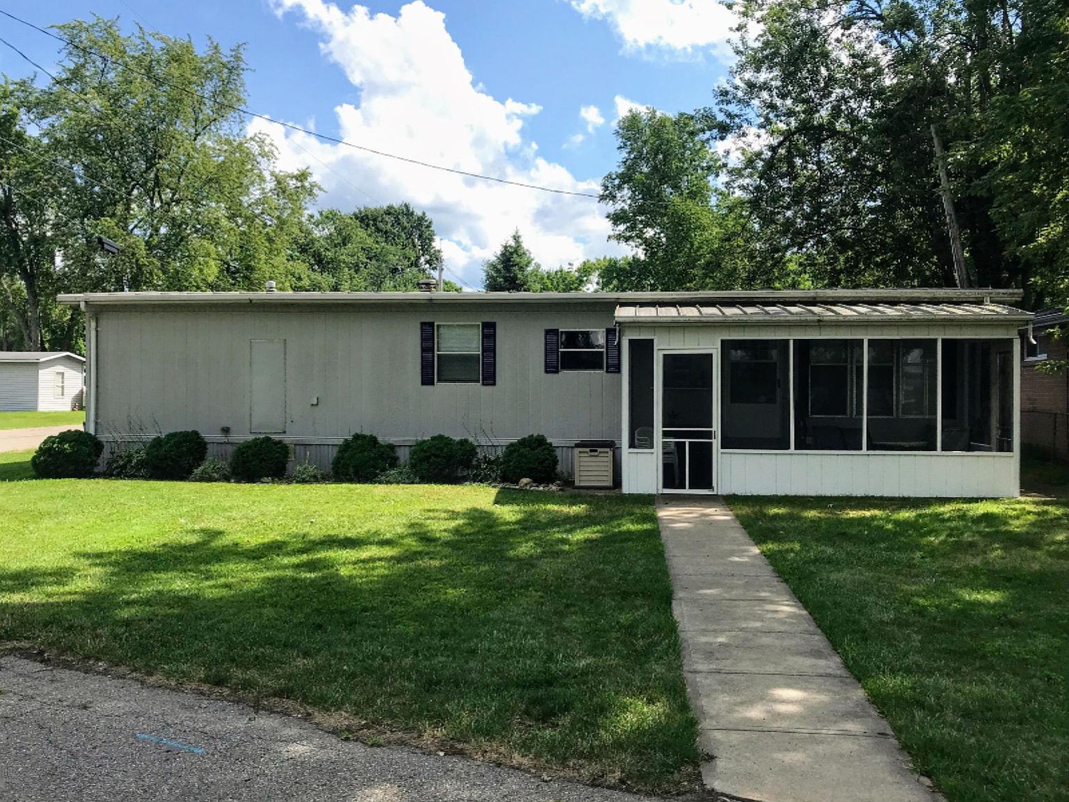 127 Lucky Dr, Coldwater, MI 49036 Zillow