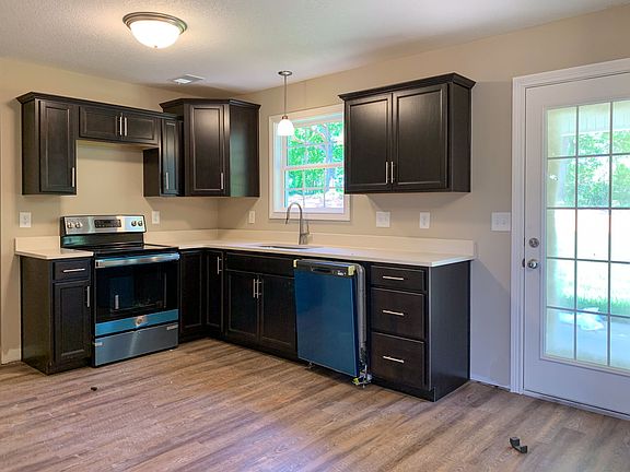 5th image of 110 Reserves at Charleston Oaks