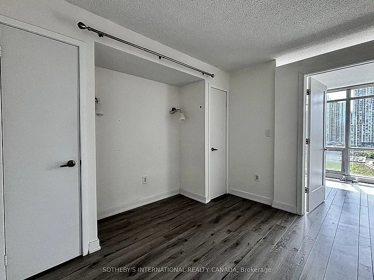 11 Brunel Ct #1216 — Photo 23
