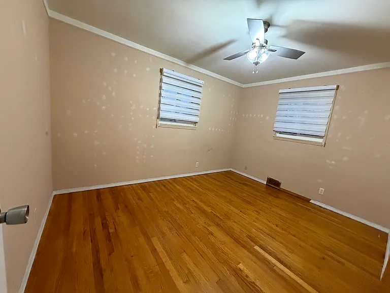 25125 Campbell Ave — Photo 5