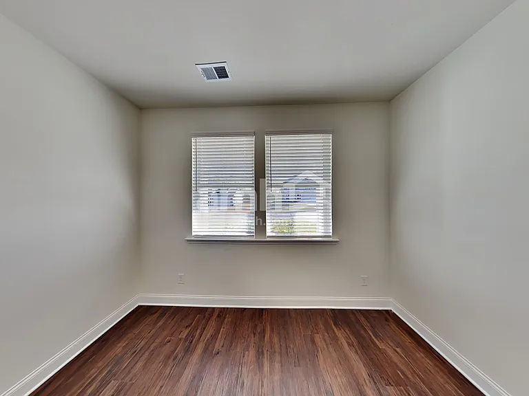 248 Willow Ln — Photo 7