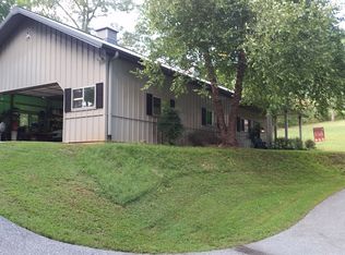 346 Rocking Chair Ln, Franklin, NC 28734