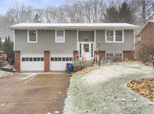 40 Moraine Rd, Pittsburgh, PA 15239