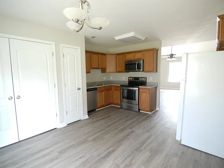 2804 Pleasant Garden Rd — Photo 6