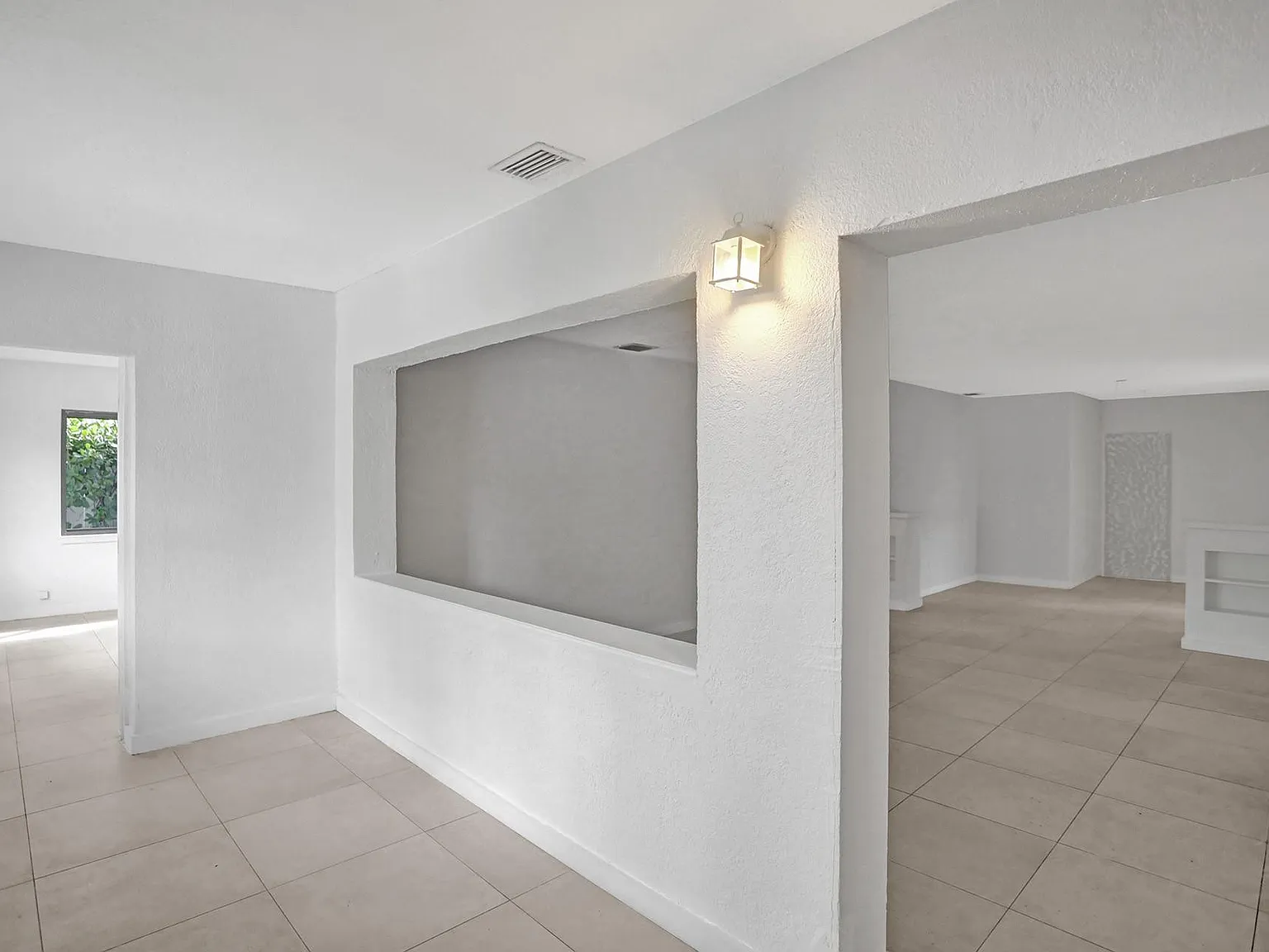 4 bed, 3.0 bath, 2097 sqft, $2,695 — Photo 4