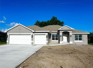 320 Pessoa St, Punta Gorda, FL 33983
