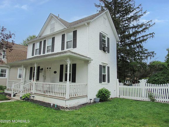 4th image of 28 Oakford Avenue