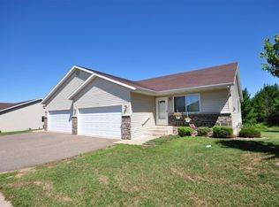 756 Premier Ct, Eau Claire, WI 54703
