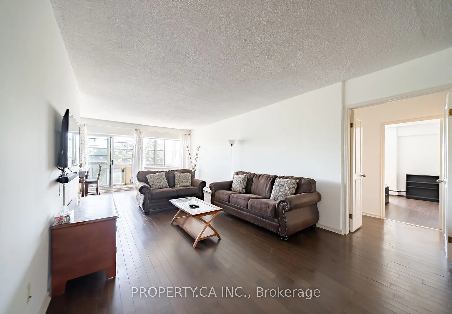 2 bed, $2,500 — Photo 2