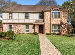 5510 Pine Arbor Dr, Houston, TX 77066