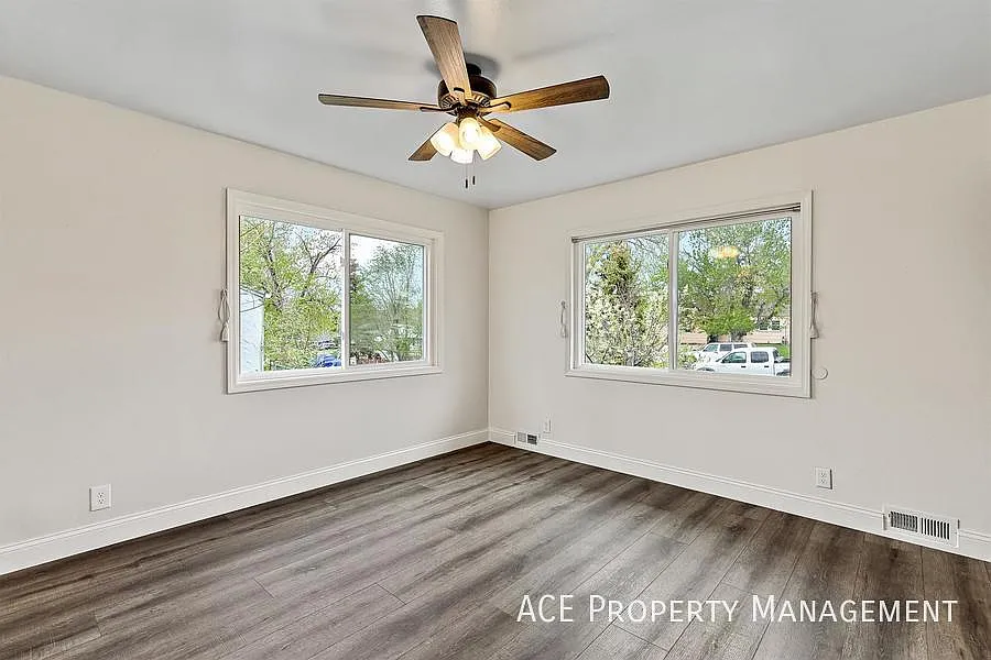 2 bed, 768 sqft, $935 — Photo 3