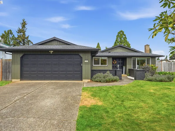 12311 Blue Ridge Dr, Oregon City, OR 97045