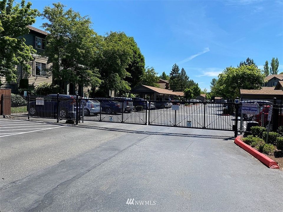 1st image of 10825 SE 200th St APT G302