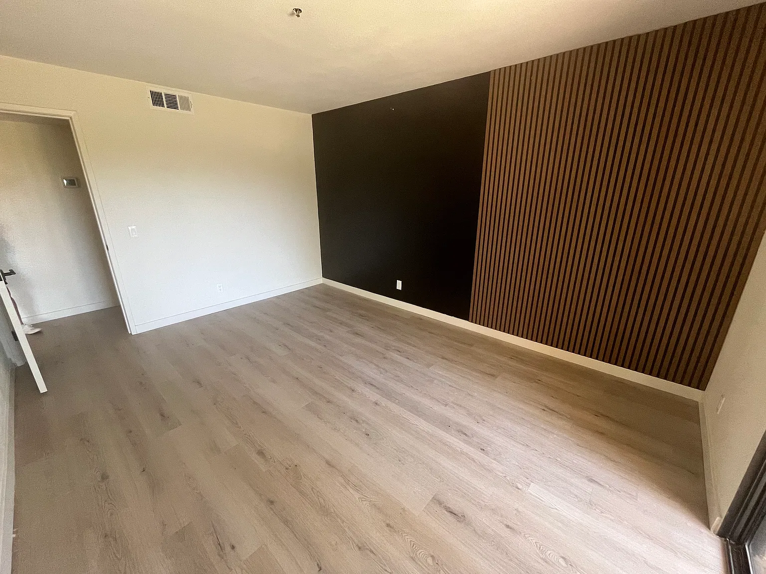 200 E Racquet Club Rd — Photo 4
