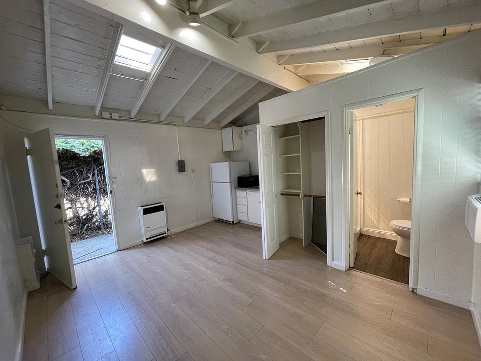 2nd image of 2462 Coolidge Ave #5