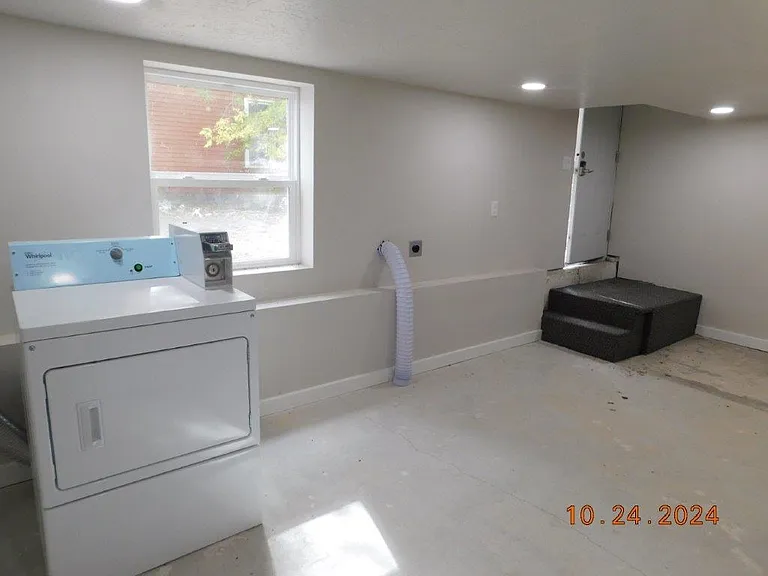 204 S Chestnut St #1 — Photo 12