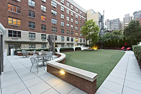Rented by Keller Williams NYC | media 17