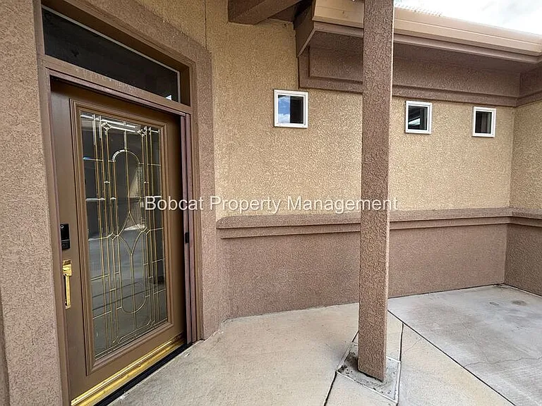 963 Ranchview Cir — Photo 11