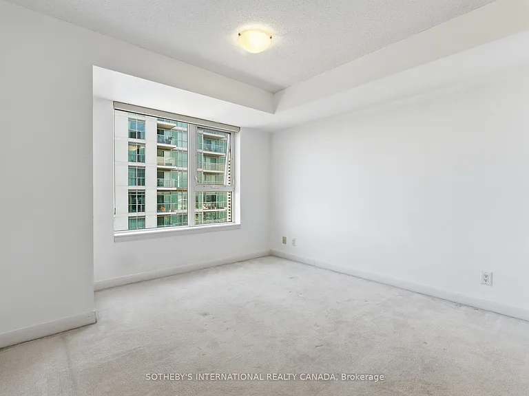 25 Town Centre Ct #3208 — Photo 14
