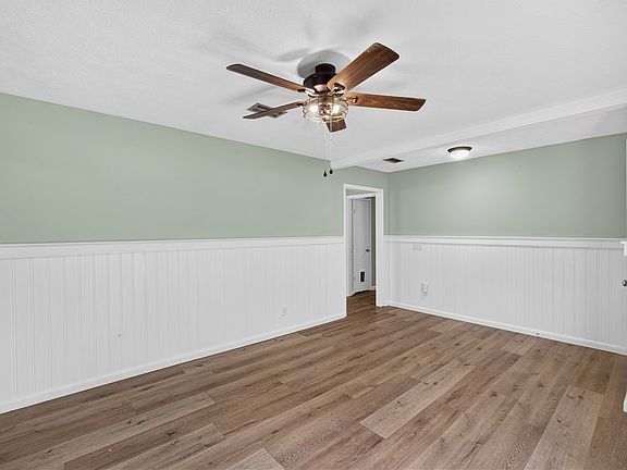 3rd image of 2004 Baton Ct