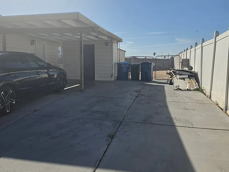 4751 Terra Linda Ave — Photo 1