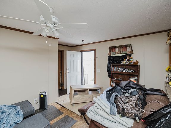 5th image of 520 Eveningside Dr