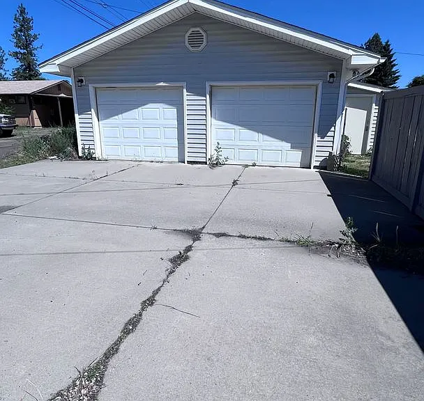 6111 N Standard St — Photo 22