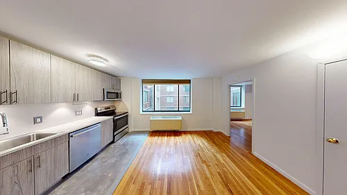 121 Reade St Photo 1