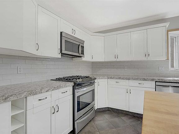 5th image of 10659 N 81st Ave