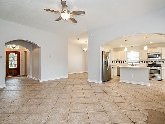 4th image of 2811 Rayburn Ridge Dr