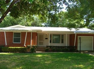 3028 Rockford Dr, Dallas, TX 75211