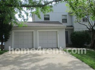 11927 Goodman St, Overland Park, KS 66213