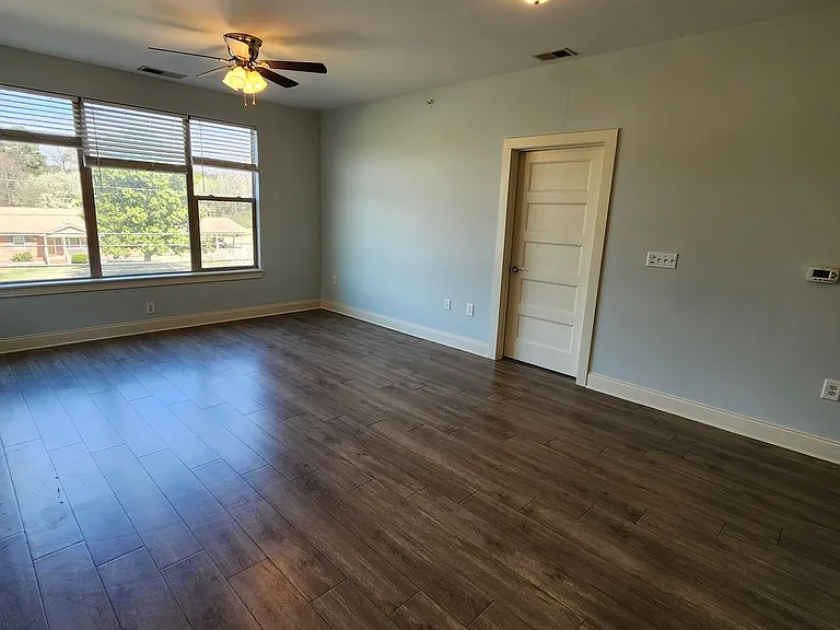4021 Blackstone Dr #200 — Photo 20