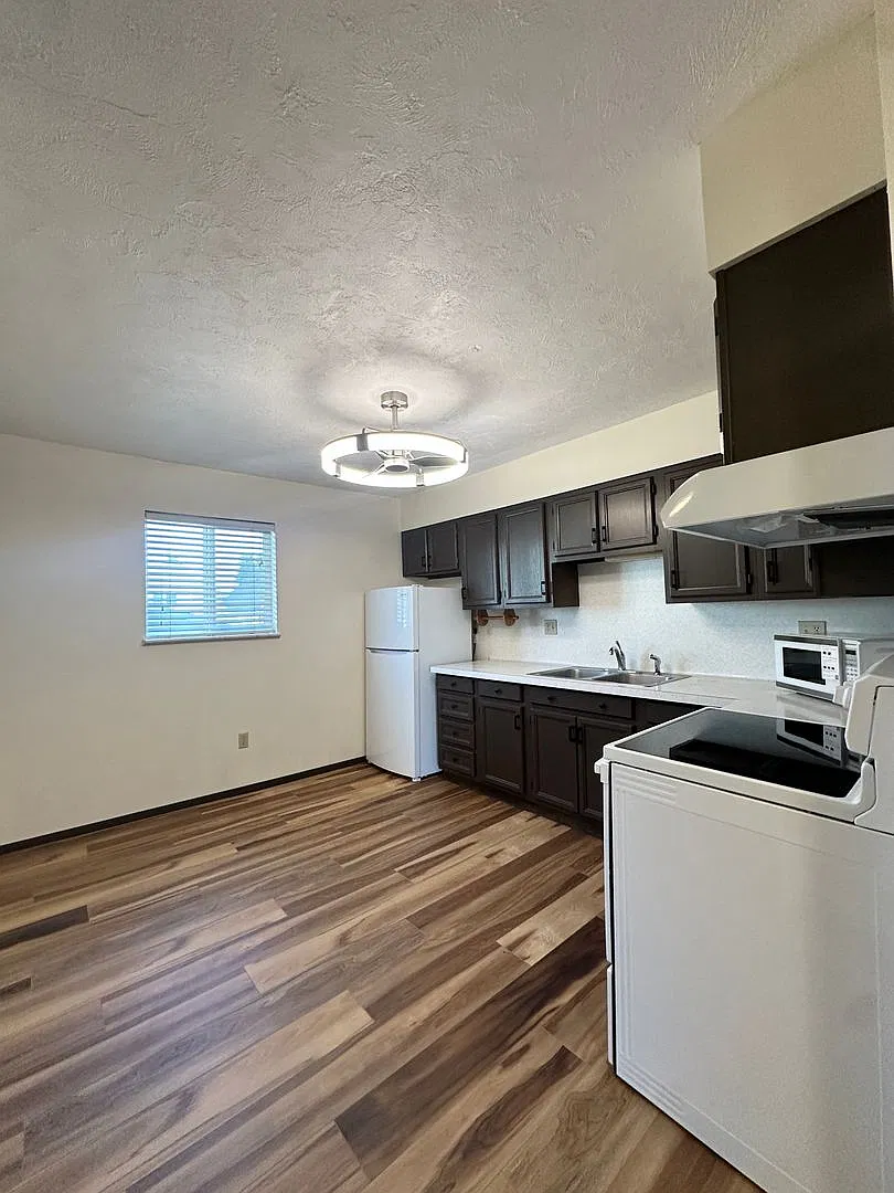 Clean & Convenient 2-Bedroom Condo Near BYU-Idaho — Photo 2
