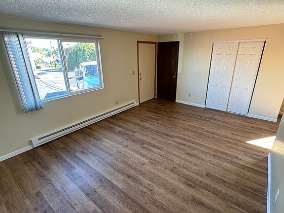 3rd image of 1795 NW 2nd St #2B-1Ba-800Sqft