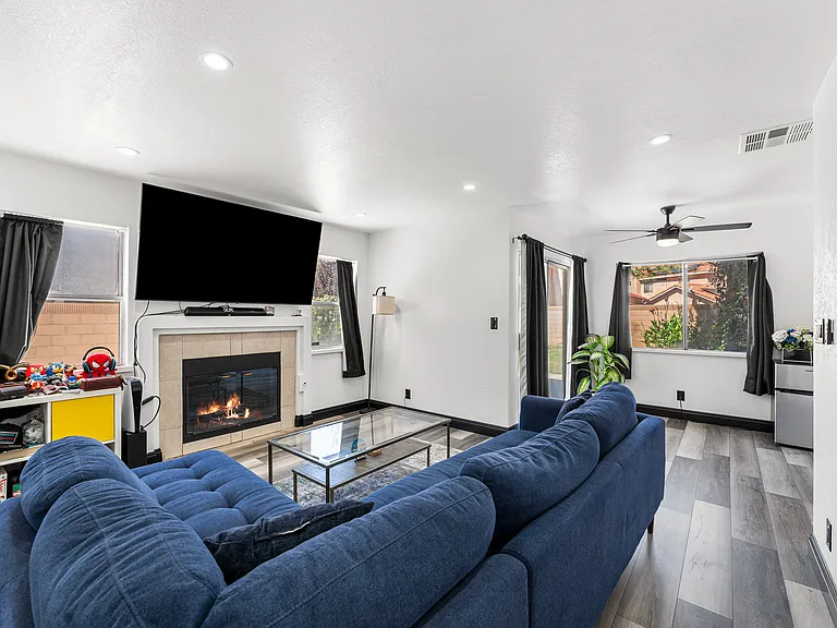 43721 Yaffa St — Photo 5