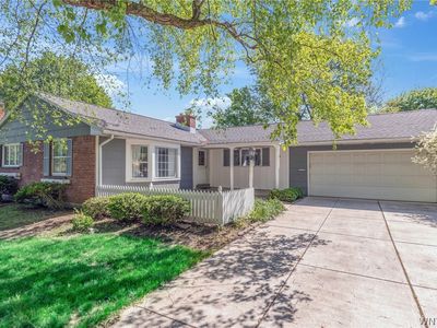 83 Exeter Rd, Williamsville, NY, 14221