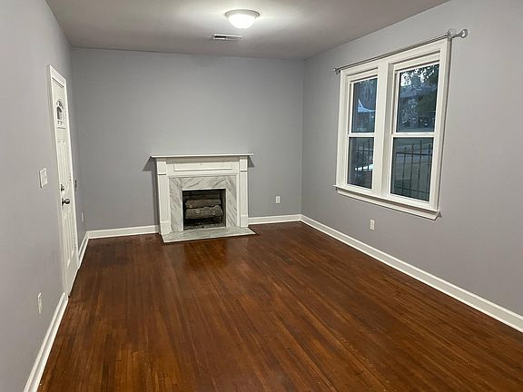 Living room/entrance