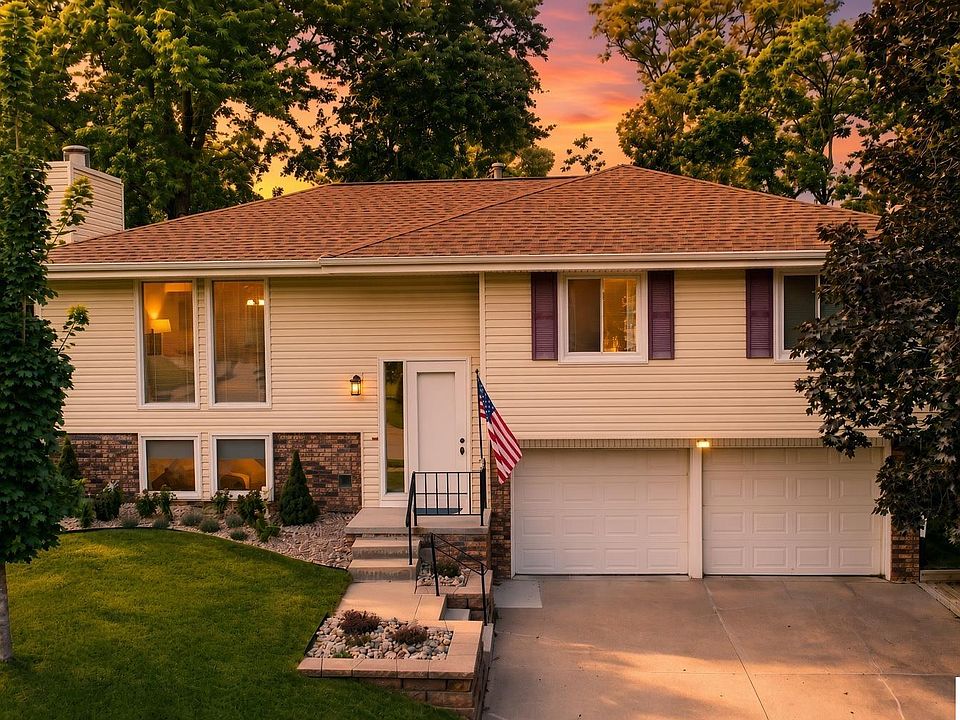 1st image of 12140 Burdette Cir