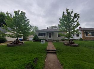 5209 11th Ave #B, Moline, IL
