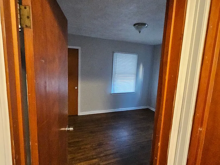 4239 Asbury Dr — Photo 13