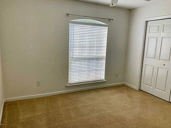 2nd image of 681 Lake Stone Cir