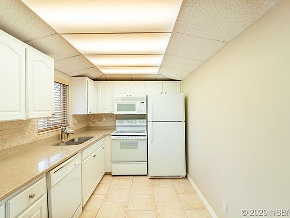 3rd image of 100 Silver Beach Ave APT 122