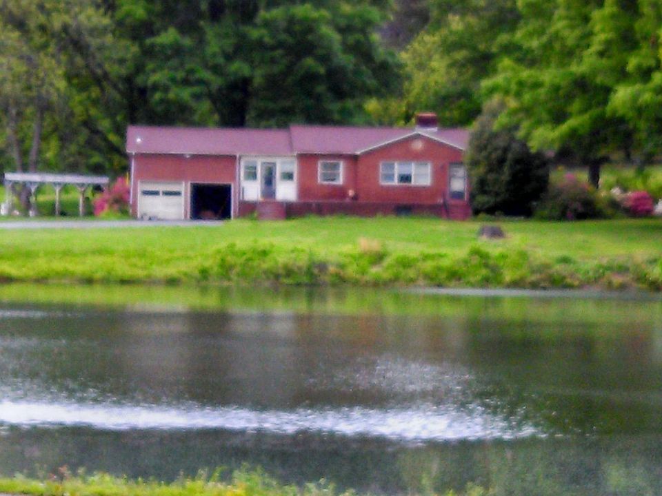 2nd image of 2326 S Us Highway 321