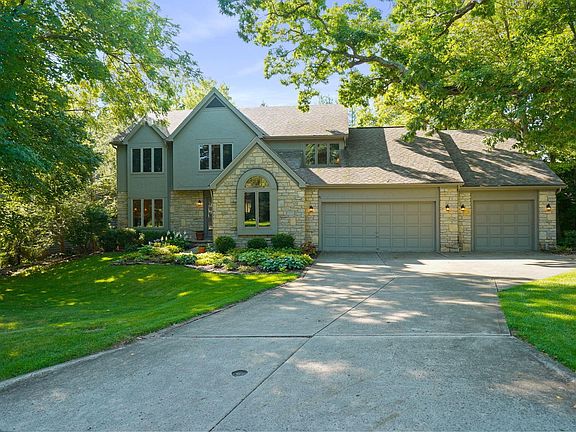 2nd image of 5543 Haddington Dr
