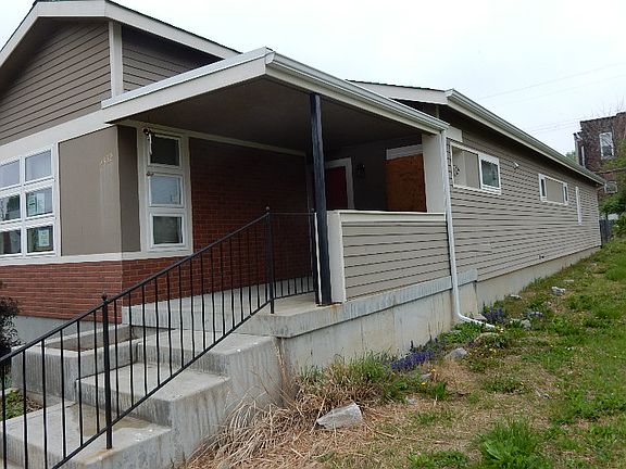 2nd image of 2332 Dodier St