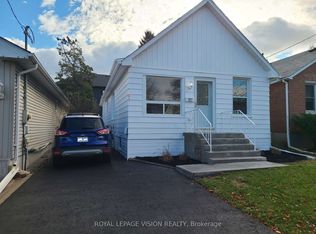 157 College Ave, Oshawa, ON L1J 1R3