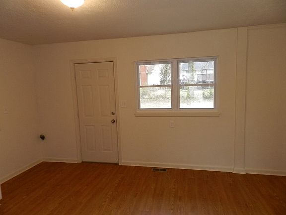 5th image of 5418 Revere Dr