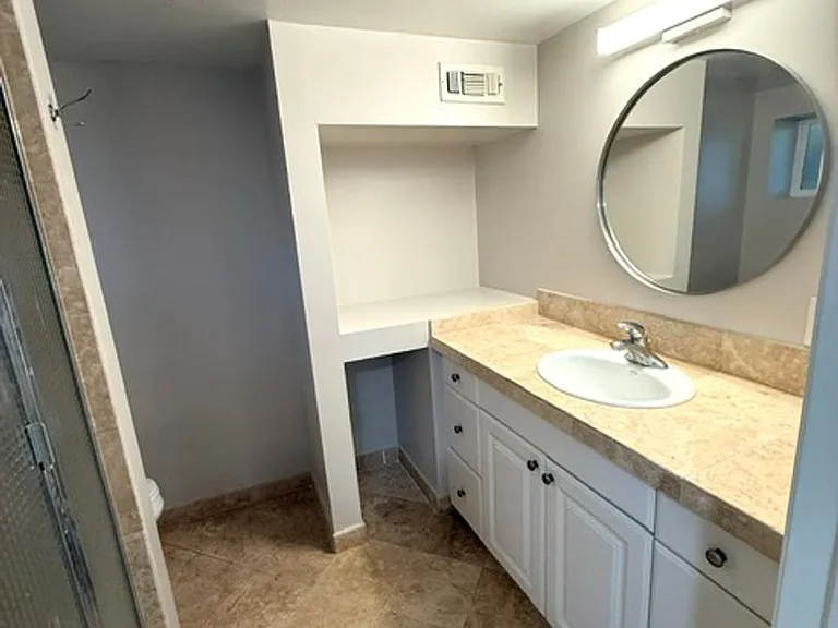 4907 Ocean View Blvd — Photo 22